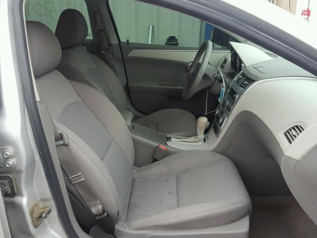 1G1ZB5E18BF300328 - 2011 CHEVROLET MALIBU LS ვერცხლისფერი ფოტო 5
