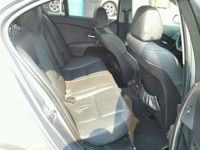 WBANB33535B116004 - 2005 BMW 545 I CHARCOAL photo 6