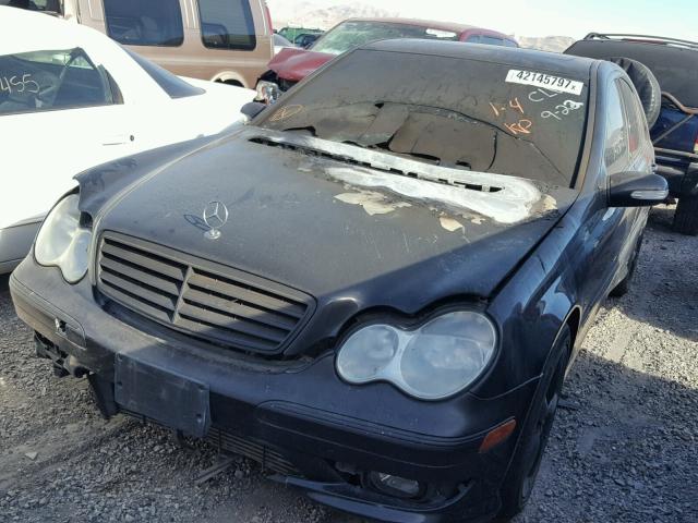 WDBRF40J15F633387 - 2005 MERCEDES-BENZ C 230K SPO BLACK photo 2