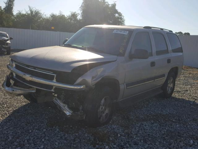 1GNEC13V34J308975 - 2004 CHEVROLET TAHOE SILVER photo 2