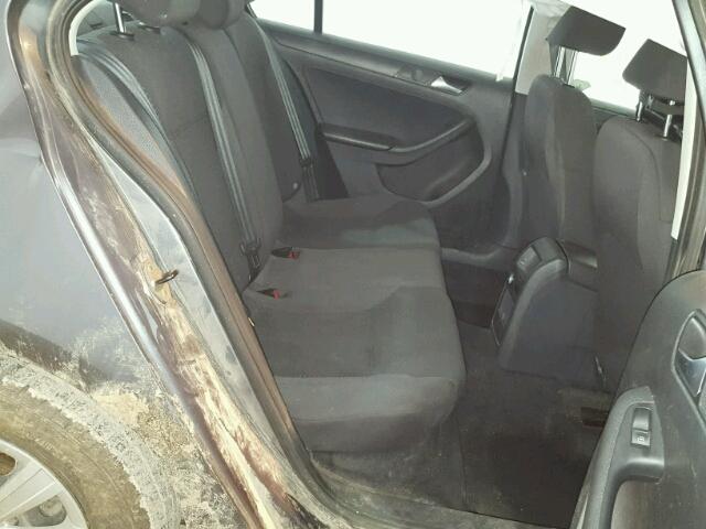 3VW2K7AJ1EM407698 - 2014 VOLKSWAGEN JETTA BASE 灰色 照片 6