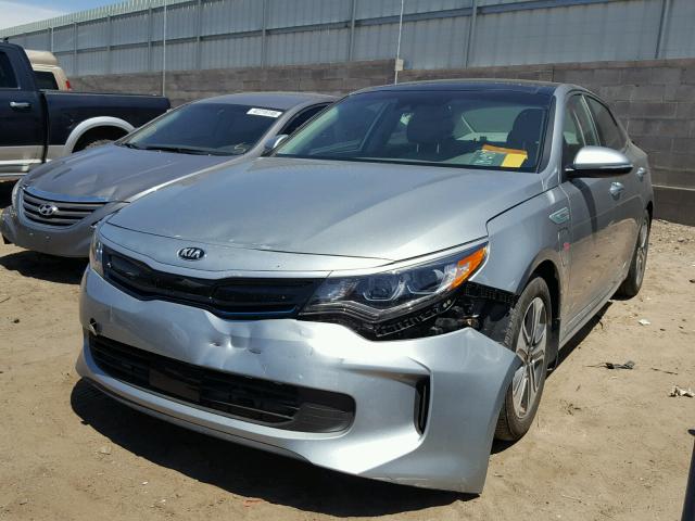 KNAGV4LD8H5010907 - 2017 KIA OPTIMA PLU SILVER photo 2