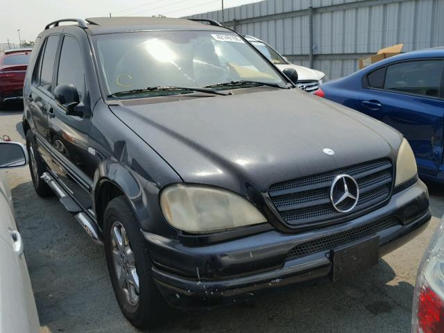 4JGAB72E51A257971 - 2001 MERCEDES-BENZ ML 430 BLACK photo 1