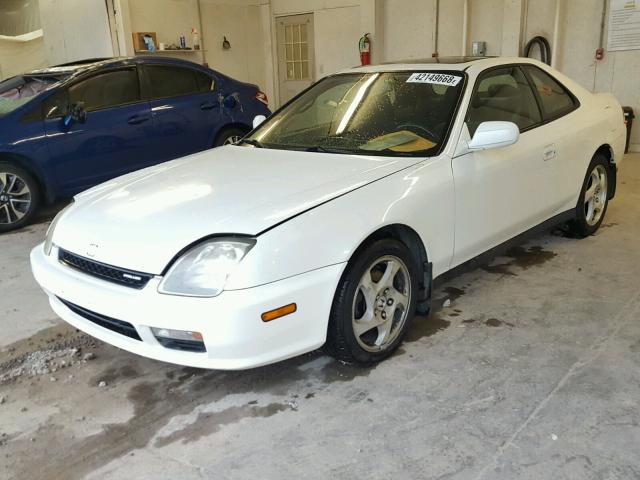 JHMBB6141YC005305 - 2000 HONDA PRELUDE WHITE photo 2