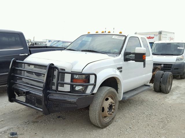 1FDXX46R28EC66198 - 2008 FORD F450 SUPER WHITE photo 2