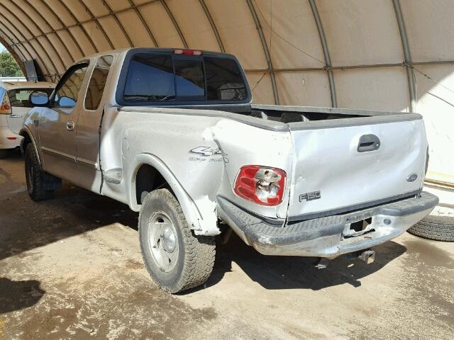 1FTRX08L2YKB24854 - 2000 FORD F150 SILVER photo 3