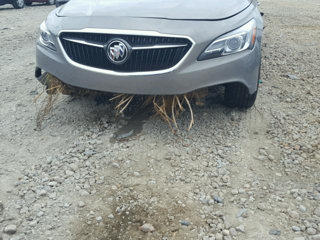 1G4ZP5SS0HU163035 - 2017 BUICK LACROSSE E 棕色 照片 9
