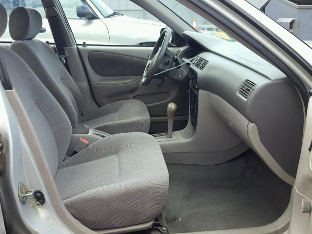 1Y1SK5288YZ432275 - 2000 CHEVROLET GEO PRIZM 银色 照片 5