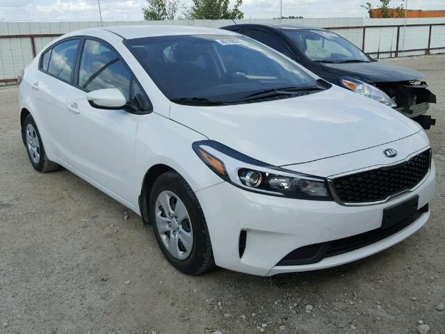 3KPFL4A79HE093026 - 2017 KIA FORTE LX WHITE photo 1