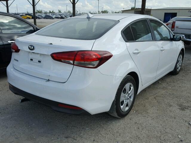 3KPFL4A79HE093026 - 2017 KIA FORTE LX WHITE photo 4