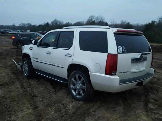 1GYFK638X7R238317 - 2007 CADILLAC ESCALADE L WHITE photo 3