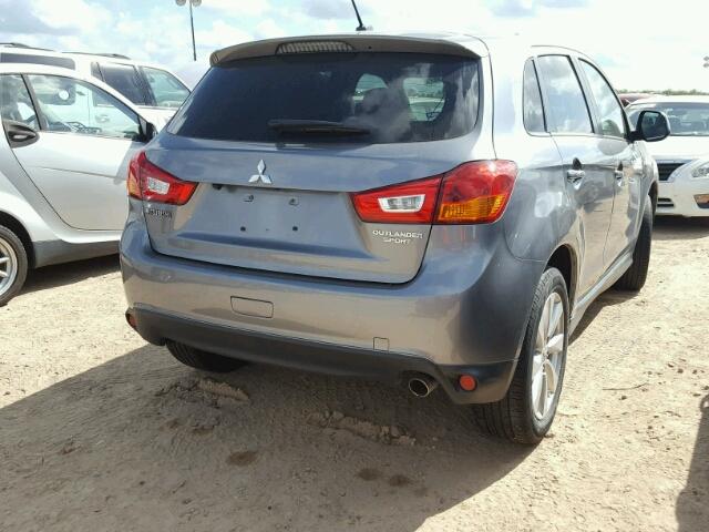 4A4AP4AU5FE002128 - 2015 MITSUBISHI OUTLANDER GRAY photo 4