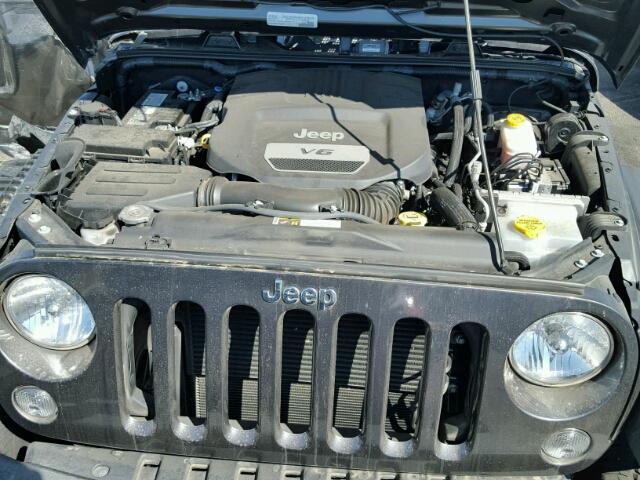 1C4BJWDG7GL338729 - 2016 JEEP WRANGLER U GRAY photo 7