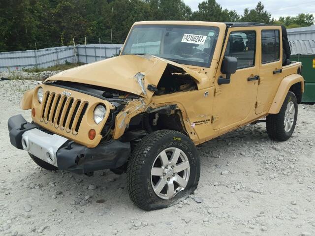 1C4BJWEG8DL628925 - 2013 JEEP WRANGLER U BROWN photo 2