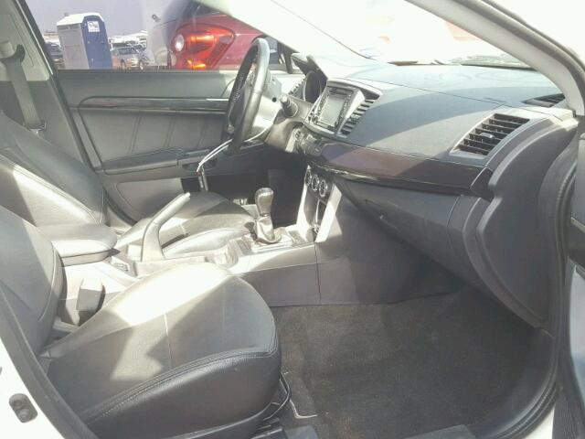 JA32U8FW1GU010948 - 2016 MITSUBISHI LANCER WHITE photo 5