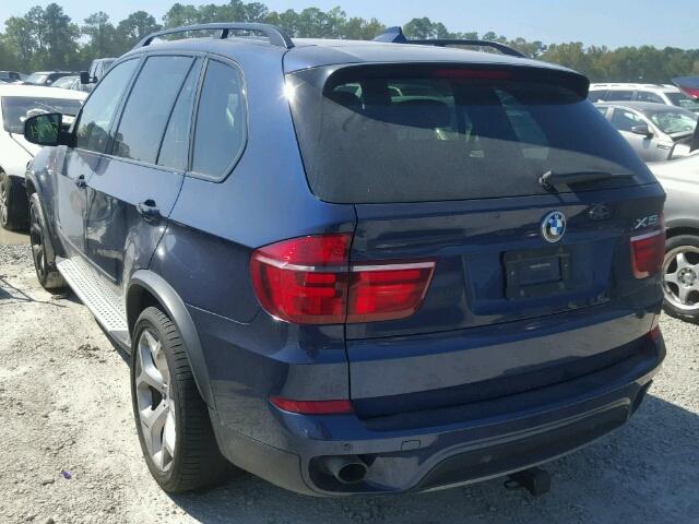 5UXZV4C55BLL58041 - 2011 BMW X5 XDRIVE3 BLUE photo 3