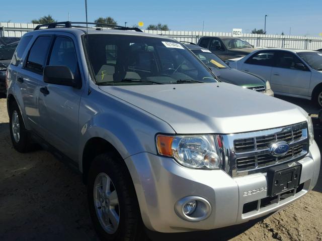 1FMCU0DG4BKB25675 - 2011 FORD ESCAPE SILVER photo 1