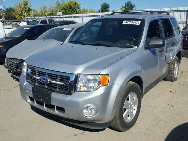 1FMCU0DG4BKB25675 - 2011 FORD ESCAPE SILVER photo 2