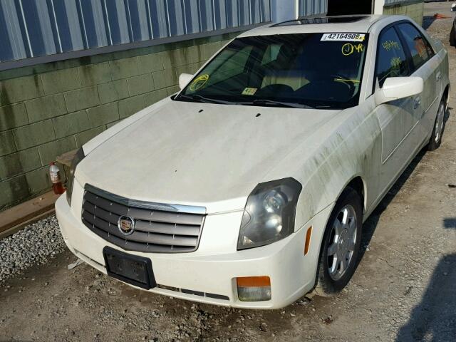 1G6DM577240135270 - 2004 CADILLAC CTS WHITE photo 2