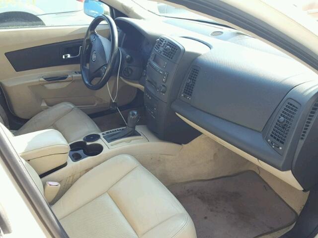 1G6DM577240135270 - 2004 CADILLAC CTS WHITE photo 5