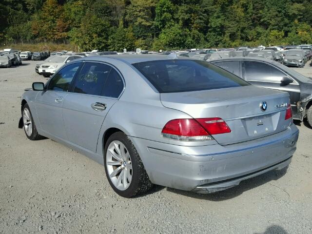 WBAHN83577DT77127 - 2007 BMW 750 GRAY photo 3