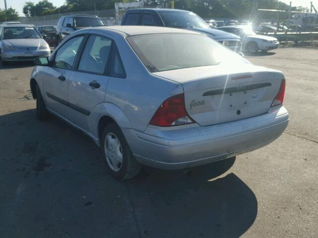 1FAFP33P92W245319 - 2002 FORD FOCUS GRAY photo 3