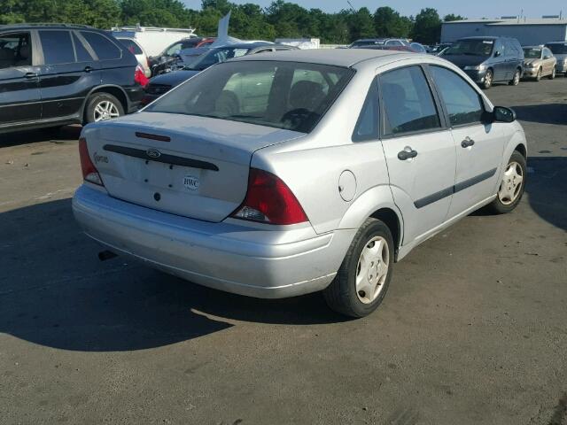 1FAFP33P92W245319 - 2002 FORD FOCUS GRAY photo 4