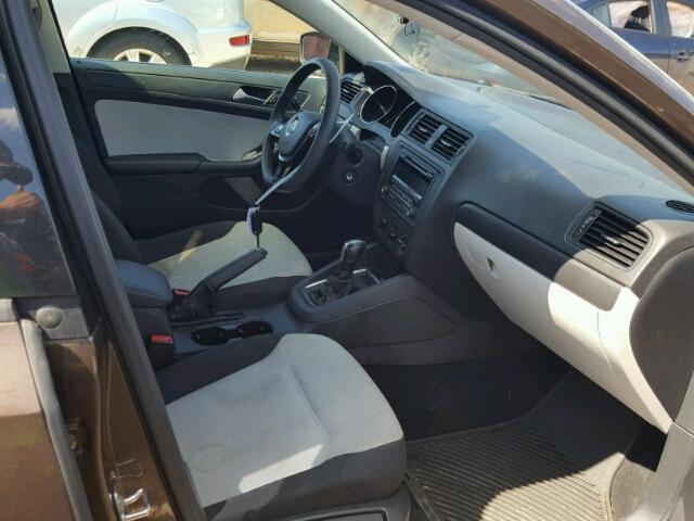 3VW2K7AJ1FM265581 - 2015 VOLKSWAGEN JETTA BASE 棕色 照片 5