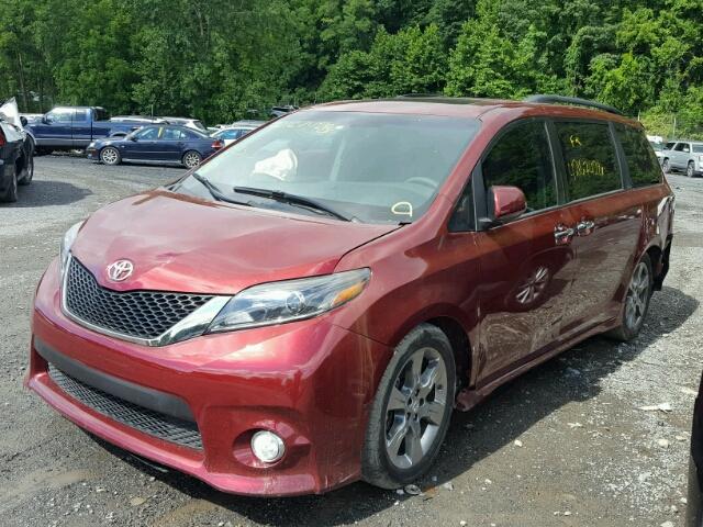 5TDXZ3DC6HS839041 - 2017 TOYOTA SIENNA SE RED photo 2