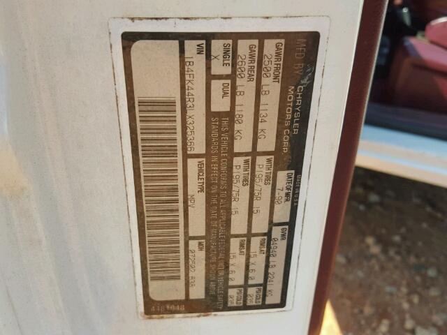 1B4FK44R3LX325366 - 1990 DODGE GRAND CARA WHITE photo 10