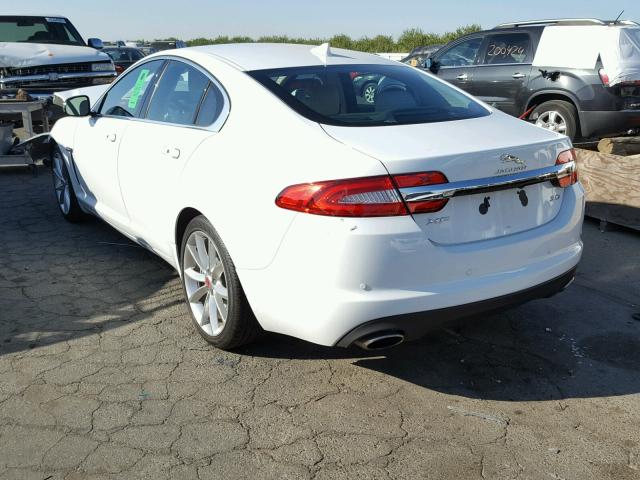 SAJWA0F78F8U52107 - 2015 JAGUAR XF 3.0 SPO WHITE photo 3