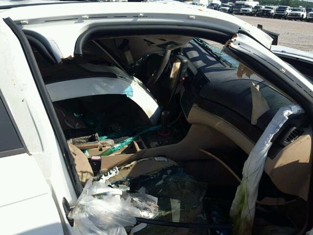 WBAET37474NJ42567 - 2004 BMW 325 I WHITE photo 5