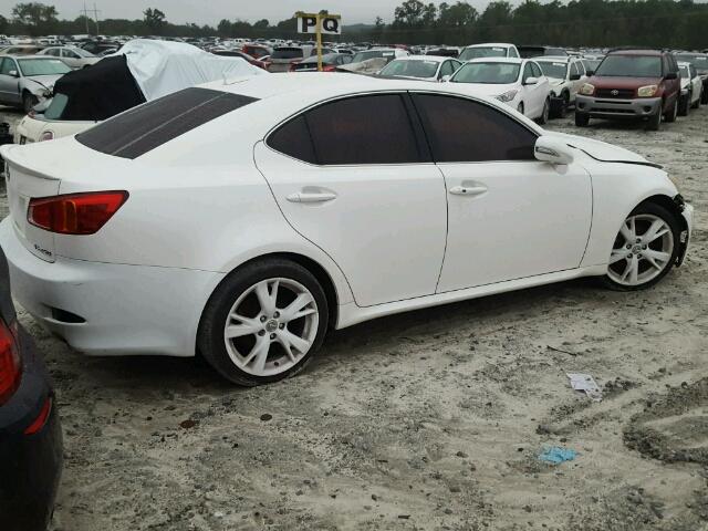 JTHBK262X92091186 - 2009 LEXUS IS 250 WHITE photo 4