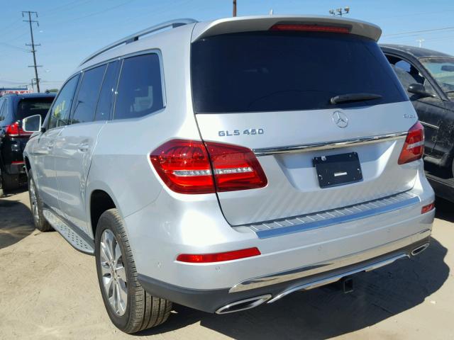 4JGDF6EE1HA908272 - 2017 MERCEDES-BENZ GLS 450 4M SILVER photo 3