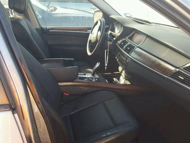 5UXZV4C52D0B06223 - 2013 BMW X5 XDRIVE3 Сұр фото 5