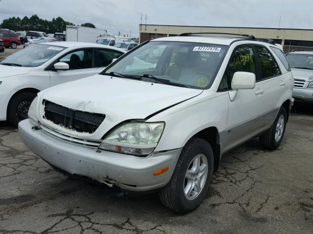 JTJHF10U020282800 - 2002 LEXUS RX 300 WHITE photo 2