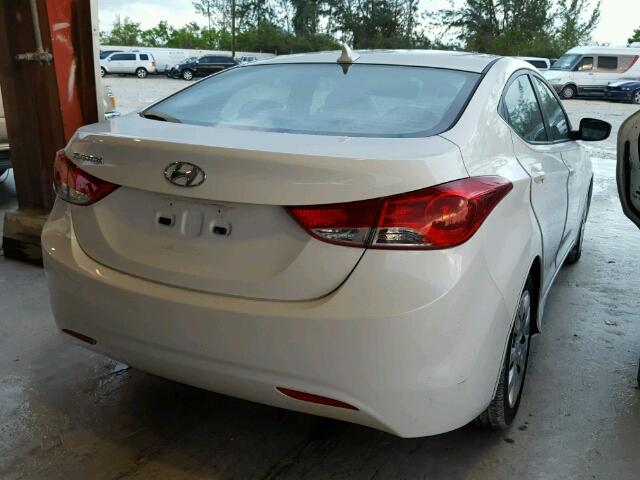 5NPDH4AE8CH069375 - 2012 HYUNDAI ELANTRA WHITE photo 4