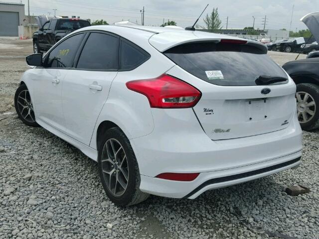 1FADP3K28GL224192 - 2016 FORD FOCUS SE WHITE photo 3