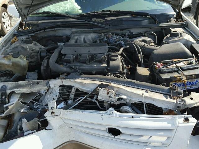 4T1BF22K8WU051972 - 1998 TOYOTA CAMRY CE WHITE photo 7