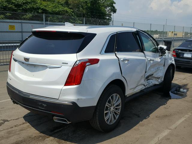 1GYKNDRS2JZ212511 - 2018 CADILLAC XT5 LUXURY WHITE photo 4