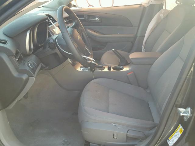 1G11B5SL4EF276763 - 2014 CHEVROLET MALIBU LS ნაცრისფერი ფოტო 5