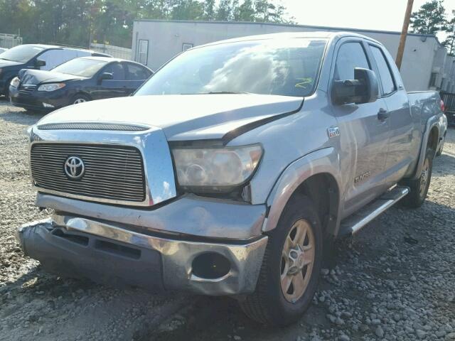 5TBBV54147S487231 - 2007 TOYOTA TUNDRA DOU GRAY photo 2