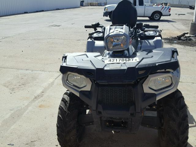 4XASJE571HA633127 - 2017 POLARIS SPORTSMAN SILVER photo 9