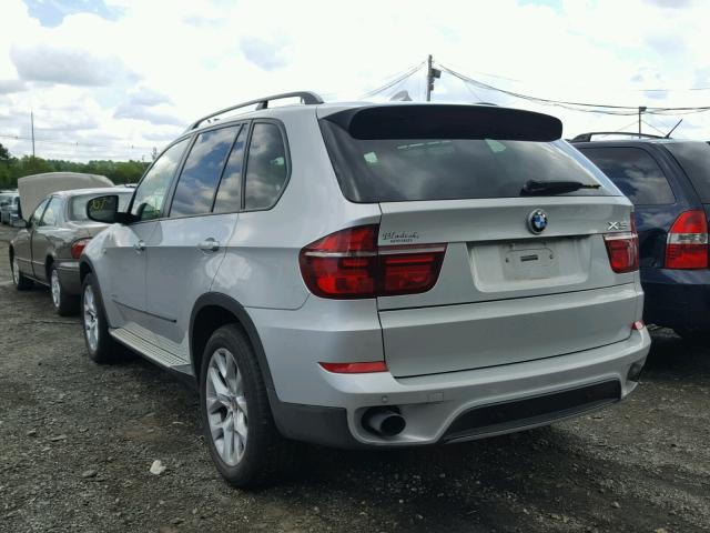 5UXZV4C5XBL408769 - 2011 BMW X5 XDRIVE3 SILVER photo 3