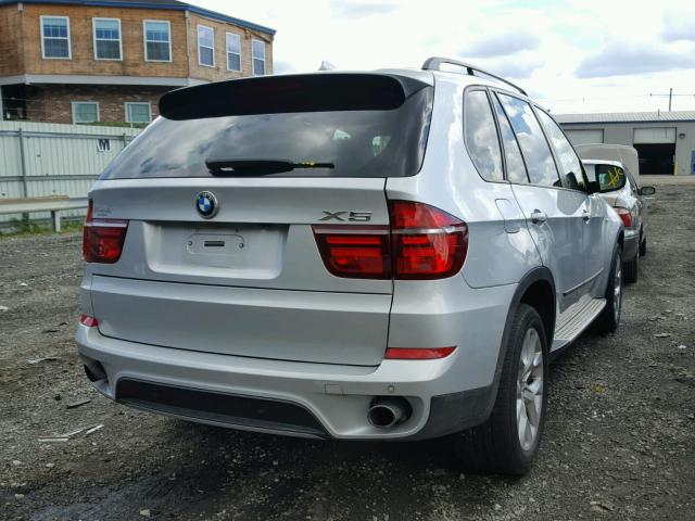 5UXZV4C5XBL408769 - 2011 BMW X5 XDRIVE3 SILVER photo 4