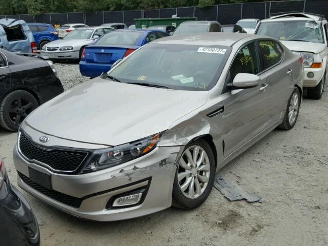 5XXGM4A7XFG452261 - 2015 KIA OPTIMA LX SILVER photo 2