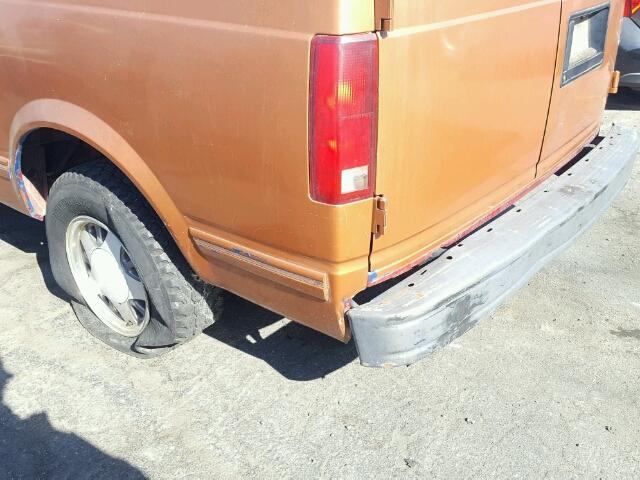 1GKDM19W9VB527702 - 1997 GMC SAFARI XT BROWN photo 9