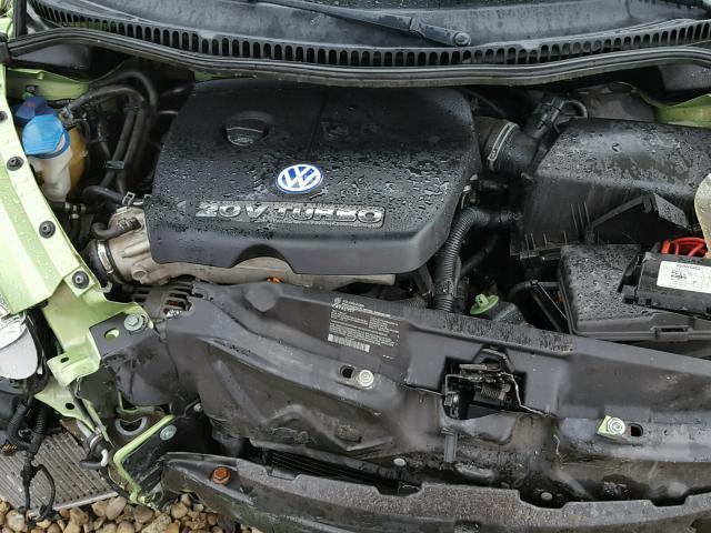 3VWCD21C33M409713 - 2003 VOLKSWAGEN NEW BEETLE მწვანე ფოტო 7