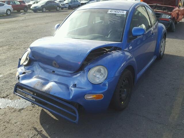 3VWBA21C8YM402820 - 2000 VOLKSWAGEN NEW BEETLE 蓝色 照片 2