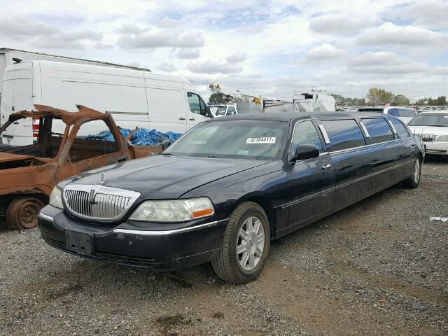 1L1FM88W47Y639108 - 2007 LINCOLN TOWN CAR BLACK photo 2